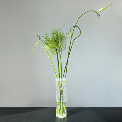 Shiro Tsutsu Glass Vase E5